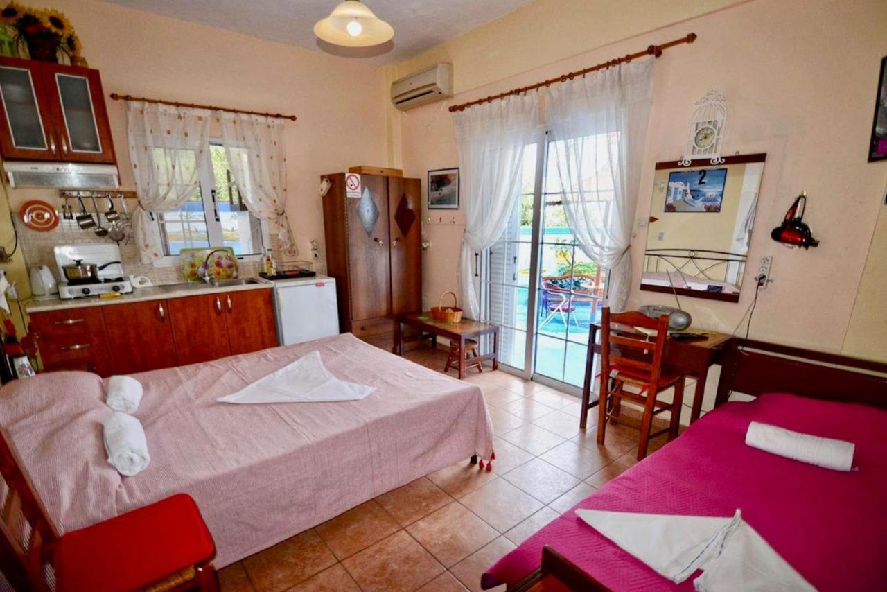 Ikaria Studios Manganítis 外观 照片