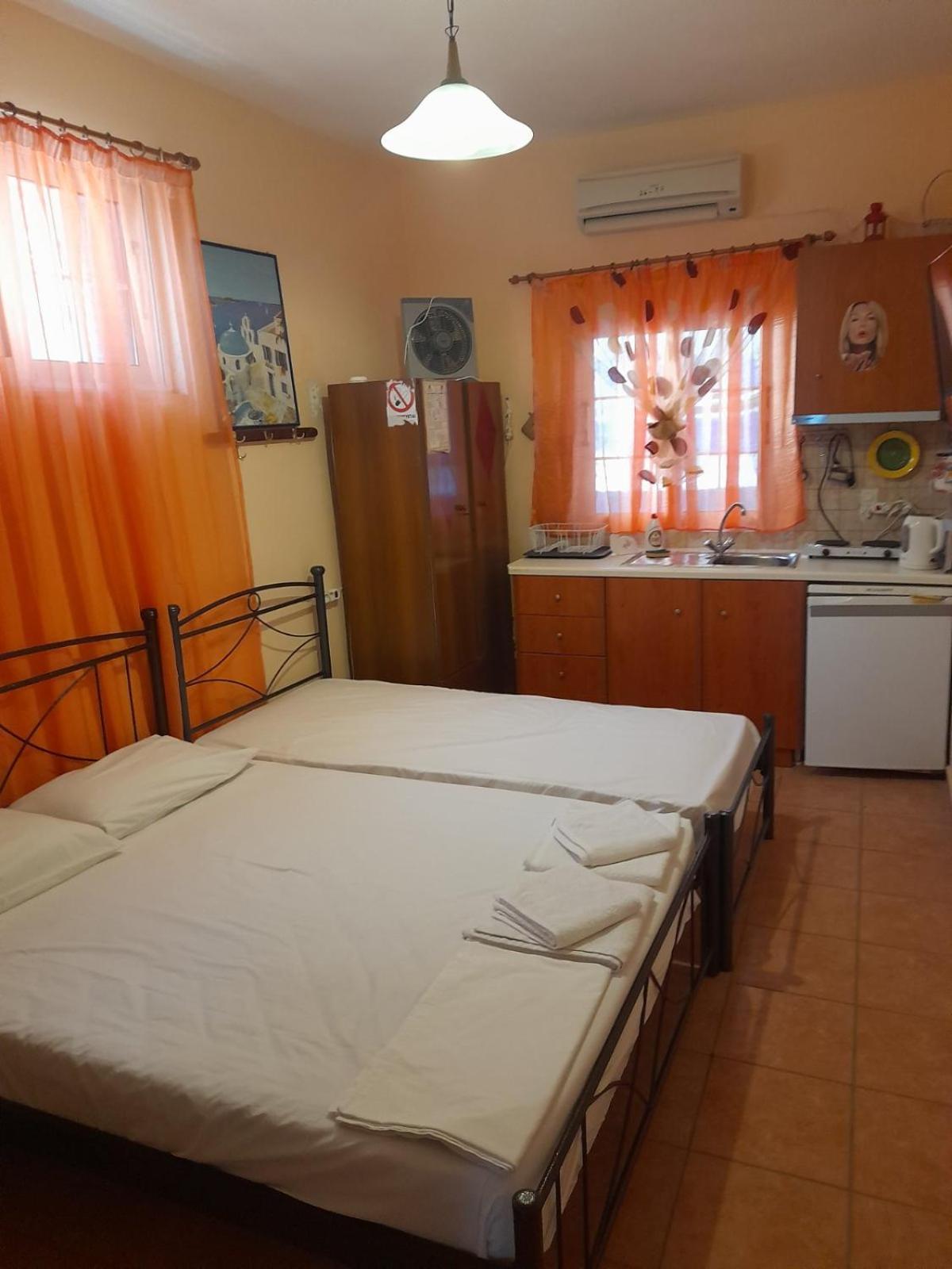 Ikaria Studios Manganítis 外观 照片